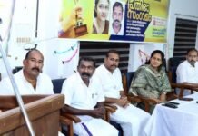 เดฎเดจ:เดชเดพเด เด เดเดฐเต เดชเดพเด เด เดเดเตเดเดฐเตเดคเต – เดชเดพเดฐเตโเดตเดคเดฟ เดเตเดชเดเตเดฎเดพเดฐเตโ เดเดเดเดธเต