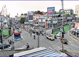 പെരുമ്പാവൂർ നിയോജക മണ്ഡലത്തിലെ സ്ഥാനാർത്ഥി ചർച്ചകളുമായി മുന്നണികൾ; തർക്കങ്ങളും തന്ത്രങ്ങളും മുറുകുന്നു