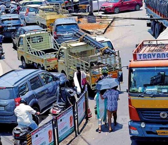 നാല് കിലോമീറ്റർ ബൈപ്പാസിനായി മൂന്ന് പതിറ്റാണ്ട് കാത്തിരിക്കുന്നൂ പെരുമ്പാവൂരുകാർ