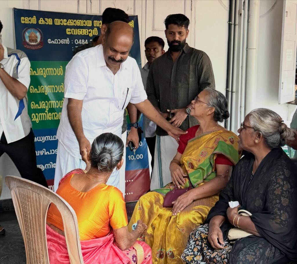 പെരുമ്പാവൂരിൽ പോരാട്ടം കടുക്കുന്നു; ആദ്യഘട്ടത്തിൽ മുന്നേറി ബേസിൽ പോൾ, സജീവമായി മറ്റു സ്ഥാനാർത്ഥികളും