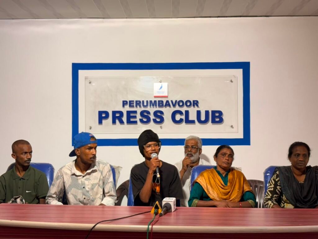 പൊലീസിൽ നിന്നും കോടതിയിൽ നിന്നും നീതി ലഭിച്ചില്ല: തല മുണ്ഡനം ചെയ്യപ്പെട്ട യുവാക്കളുടെ മാതാപിതാക്കൾ